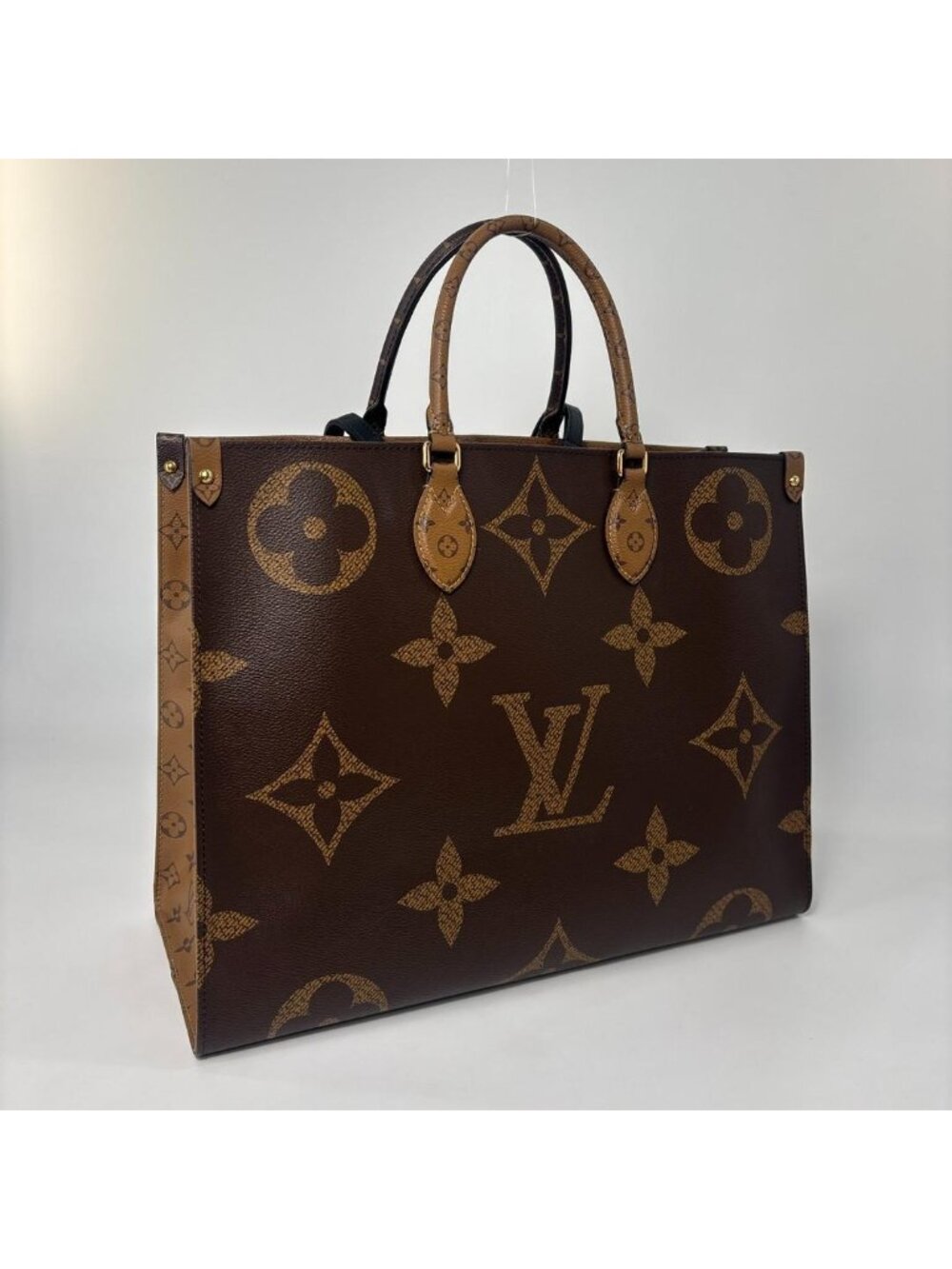 Louis Vuitton IC Monogram Giant On The Go GM Tote - Picture 3 of 14